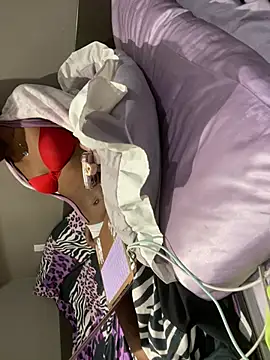 iveedie017 online show from 03/22/26, 05:44