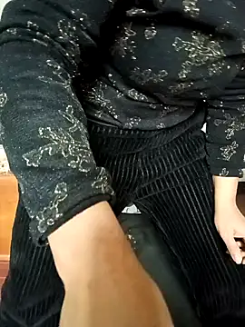 miaomiao520 online show from 12/11/24, 05:53