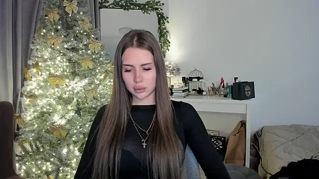 Snapshot of SuraMune chatting on 01/06/25, 07:24 SuraMune online show from 01/06/25, 07:24