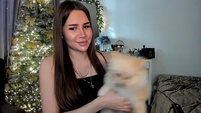 Snapshot of SuraMune chatting on 01/08/25, 08:16 SuraMune online show from 01/08/25, 08:16