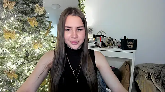 Snapshot of SuraMune chatting on 01/09/25, 10:52 SuraMune online show from 01/09/25, 10:52