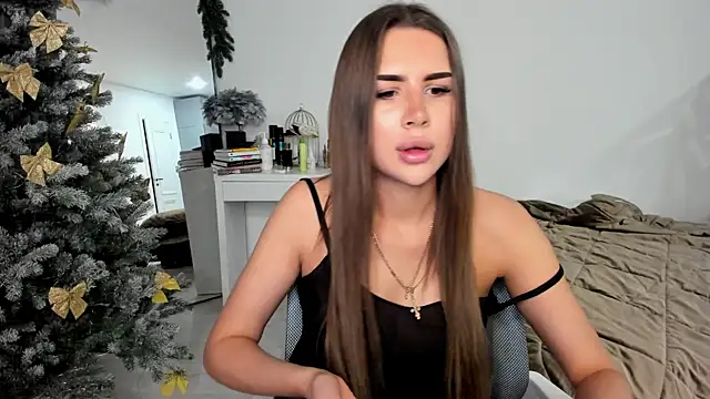 Snapshot of SuraMune chatting on 01/23/25, 02:28 SuraMune online show from 01/23/25, 02:28