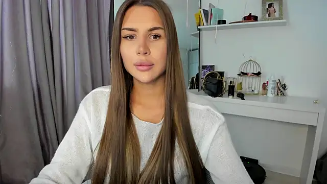 Snapshot of SuraMune chatting on 02/28/25, 12:31 SuraMune online show from 02/28/25, 12:31