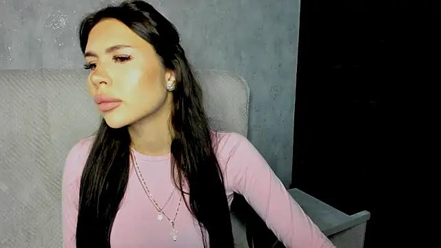 Snapshot of SuraMune chatting on 01/10/26, 01:24 SuraMune online show from 01/10/26, 01:24