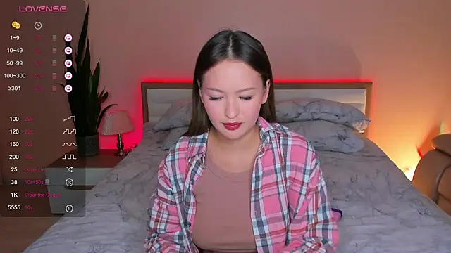 Snapshot of skinny_sissss chatting on 09/15/25, 12:16 skinny sissss online show from 09/15/25, 12:16