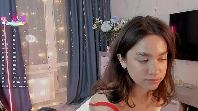 Snapshot of EmeliaReaper chatting on 03/23/25, 02:15 EmeliaReaper online show from 03/23/25, 02:15