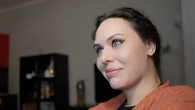 MollyCheiz online show from 12/10/24, 05:39