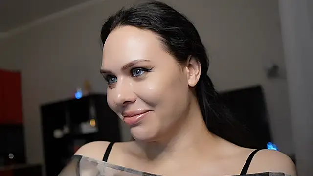 MollyCheiz online show from 12/25/24, 11:42