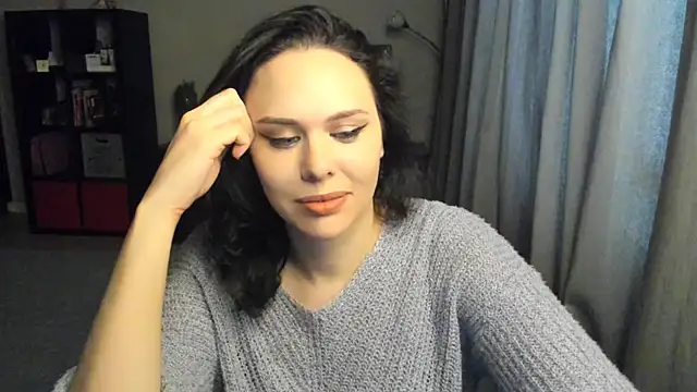 MollyCheiz online show from 01/16/25, 11:04