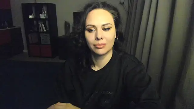 MollyCheiz online show from 03/22/25, 07:09