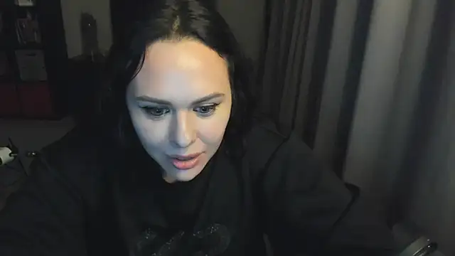 MollyCheiz online show from 09/15/25, 11:16