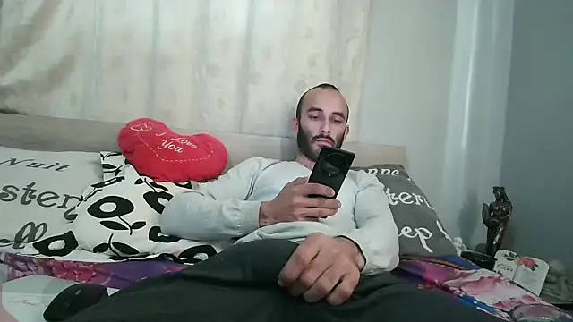 Snapshot of kisandgioni chatting on 01/04/25, 10:49 kisandgioni online show from 01/04/25, 10:49