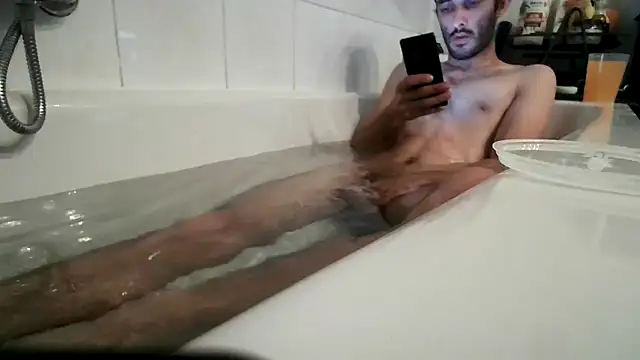 Snapshot of kisandgioni chatting on 09/14/25, 01:32 kisandgioni online show from 09/14/25, 01:32