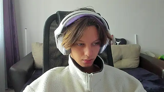 Snapshot of Ostin_meow chatting on 11/06/25, 08:15 Ostin meow online show from 11/06/25, 08:15