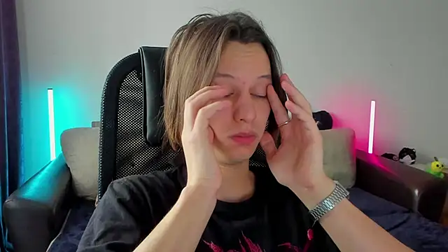 Ostin meow online show from 04/06/26, 06:03