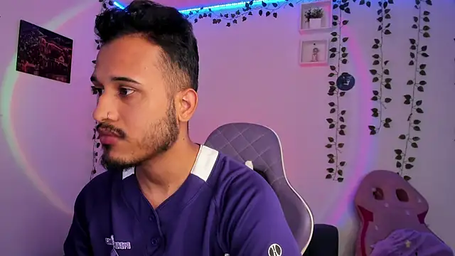 Raf brunette online show from 12/25/24, 01:30