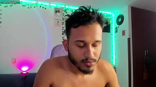 Raf brunette online show from 12/31/24, 01:30