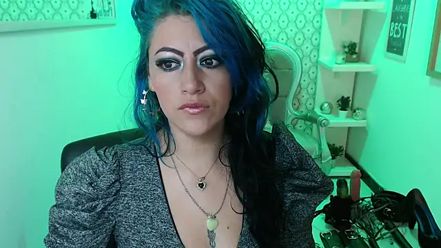 Snapshot of scarleth_blue chatting on 03/21/25, 03:12 scarleth blue online show from 03/21/25, 03:12