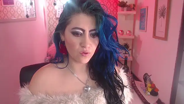 Snapshot of scarleth_blue chatting on 09/13/25, 03:06 scarleth blue online show from 09/13/25, 03:06