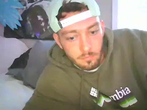 Snapshot of rickyslick123 chatting on 01/20/25, 03:28 rickyslick123 online show from 01/20/25, 03:28