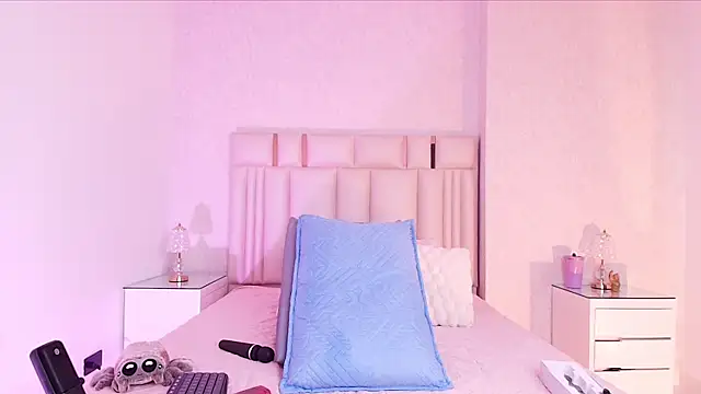 canela oss online show from 11/18/25, 01:04