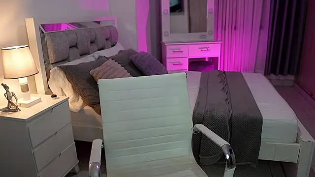 Snapshot of Camilaa_bueno chatting on 02/09/25, 11:25 Camilaa bueno online show from 02/09/25, 11:25