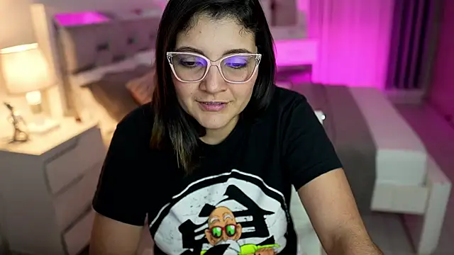 Snapshot of Camilaa_bueno chatting on 02/11/25, 12:38 Camilaa bueno online show from 02/11/25, 12:38