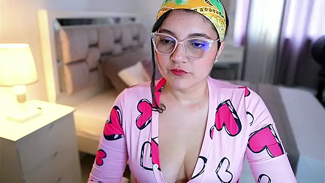 Camilaa bueno online show from 02/23/26, 07:44