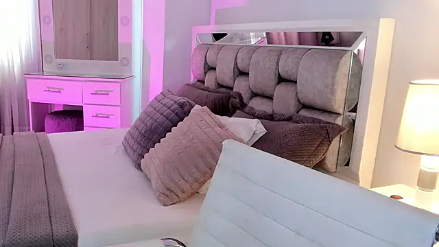 Camilaa bueno online show from 03/07/26, 04:15