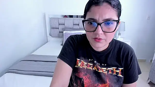 Camilaa bueno online show from 07/03/26, 02:07