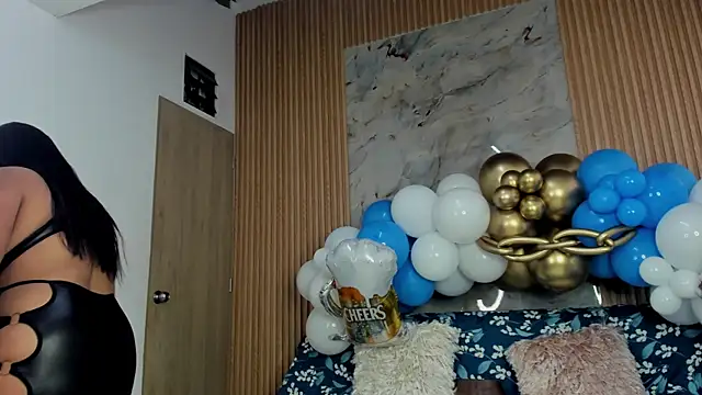 Any topless online show from 10/03/25, 11:07