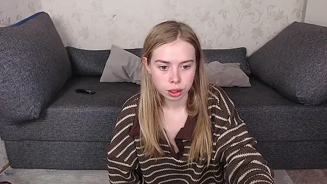sofiaa here online show from 05/08/26, 12:05