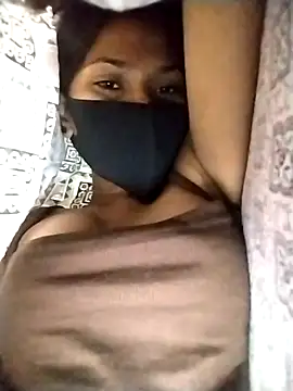 Ayushisharmaa online show from 01/01/25, 07:43