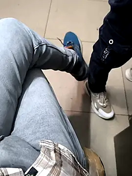 Snapshot of faaseel chatting on 02/27/25, 12:56 faaseel online show from 02/27/25, 12:56