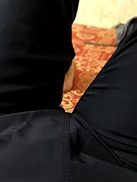 Snapshot of faaseel chatting on 03/13/25, 04:45 faaseel online show from 03/13/25, 04:45