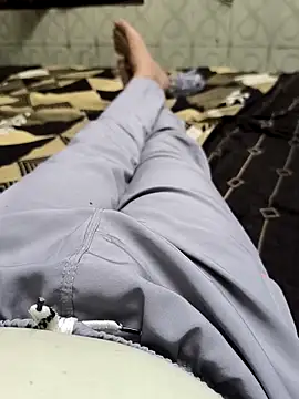 Snapshot of faaseel chatting on 10/22/25, 05:34 faaseel online show from 10/22/25, 05:34