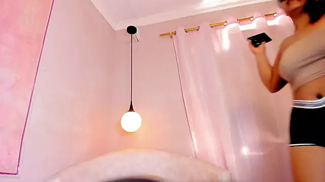 anna lorenss online show from 09/24/25, 12:08