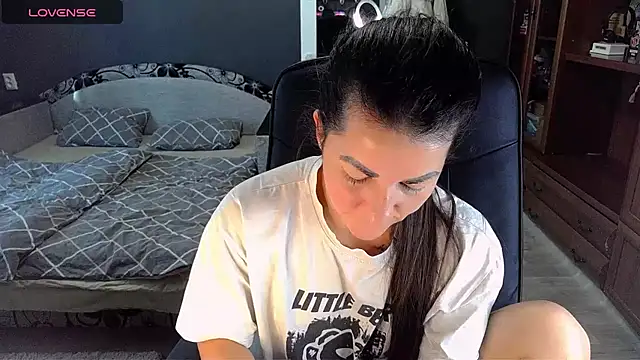 Snapshot of Aria_Dl chatting on 01/20/25, 10:51 Aria Dl online show from 01/20/25, 10:51