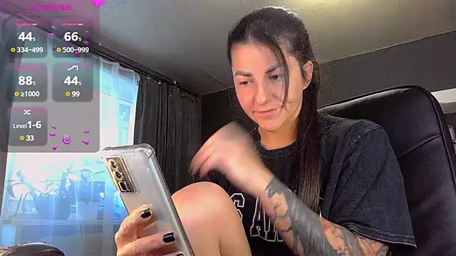 Snapshot of Aria_Dl chatting on 02/11/25, 12:05 Aria Dl online show from 02/11/25, 12:05