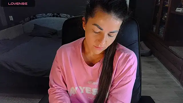 Snapshot of Aria_Dl chatting on 10/02/25, 12:01 Aria Dl online show from 10/02/25, 12:01