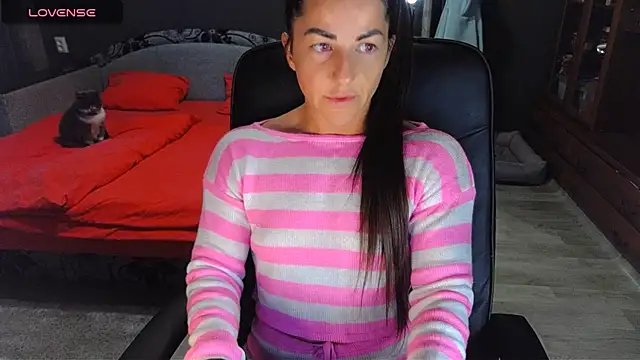 Snapshot of Aria_Dl chatting on 10/14/25, 01:34 Aria Dl online show from 10/14/25, 01:34