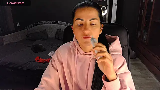 Snapshot of Aria_Dl chatting on 12/03/25, 01:31 Aria Dl online show from 12/03/25, 01:31