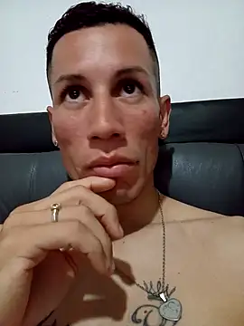 FlacoDani online show from 10/24/25, 03:19