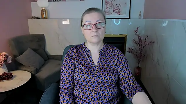 AlexandraKind online show from 12/03/25, 02:15