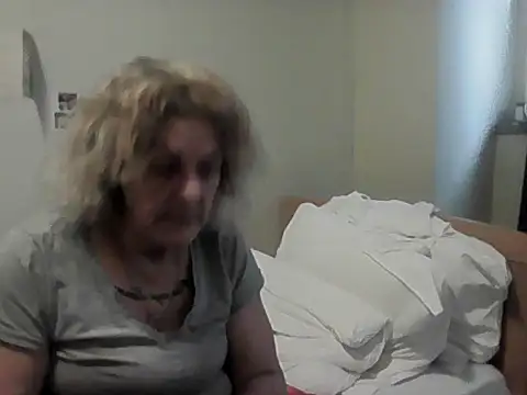 housewife shantie online show from 02/28/26, 09:43