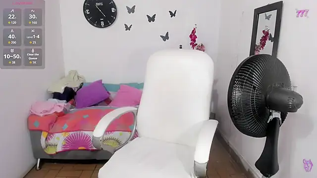 elly willis online show from 04/21/26, 08:34