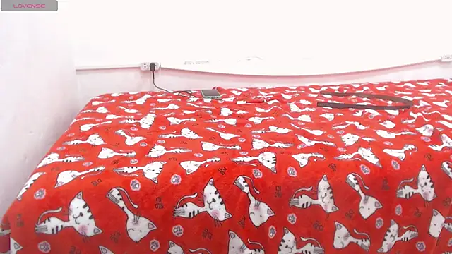 lulu 25  online show from 12/16/24, 11:22