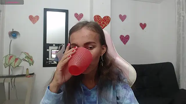 lulu 25  online show from 12/27/24, 11:42