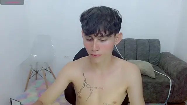 Snapshot of tanjiro_cute chatting on 02/27/25, 03:14 tanjiro cute online show from 02/27/25, 03:14