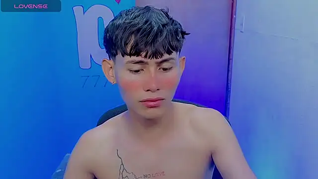 Snapshot of tanjiro_cute chatting on 05/05/26, 02:30 tanjiro cute online show from 05/05/26, 02:30